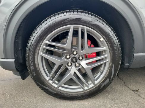 Used 2026 Ford Explorer ST-Line w/ ST-Line Street Pack RWD image 26