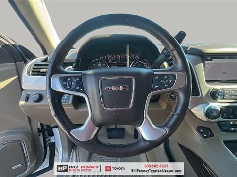 Used 2016 GMC Yukon SLT w/ HD Trailering Package image 16