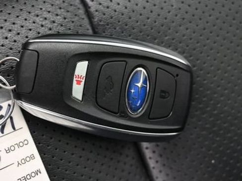 Used 2025 Subaru Outback Touring AWD/4WD image 27