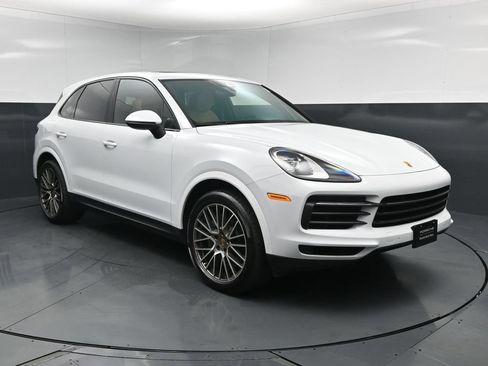 Certified 2022 Porsche Cayenne S Platinum AWD/4WD image 12