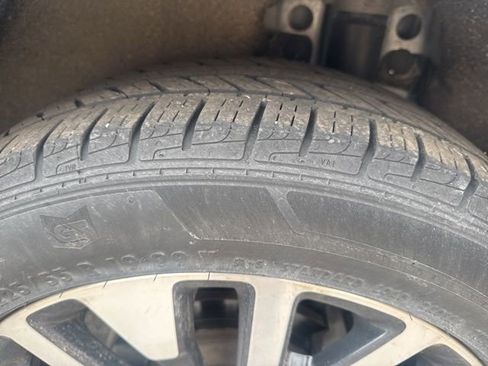 Used 2020 Ford Escape SE Sport image 14