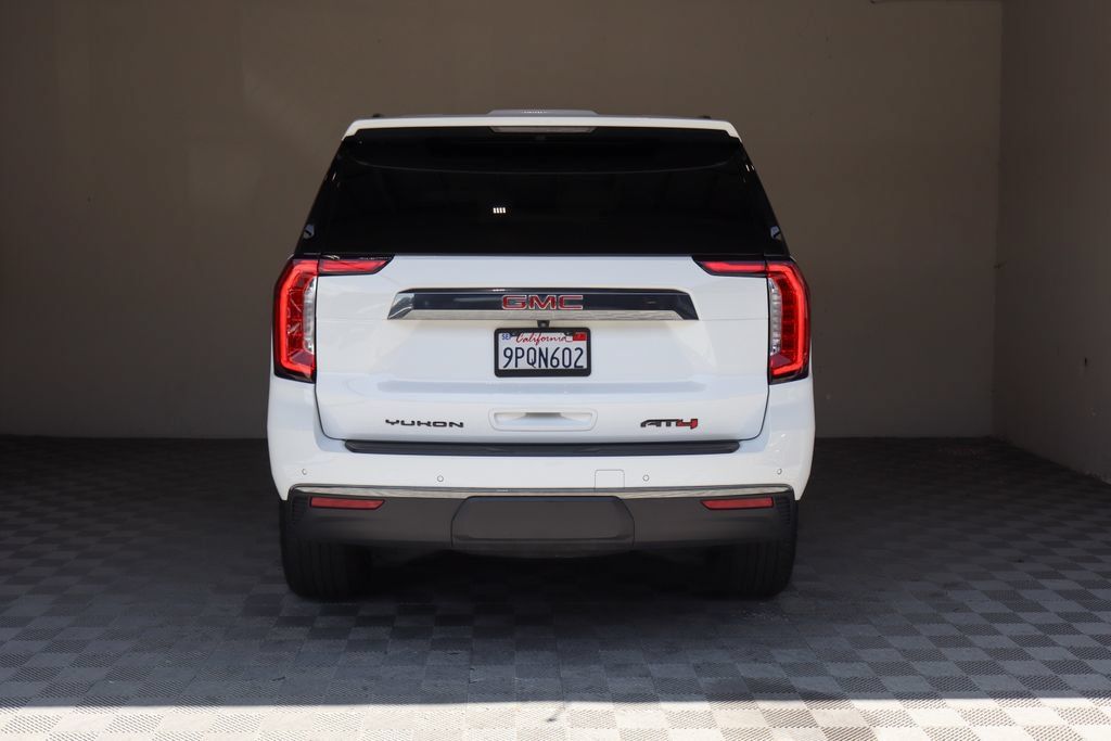 Used 2024 GMC Yukon AT4 w/ Technology Package AWD/4WD image 6
