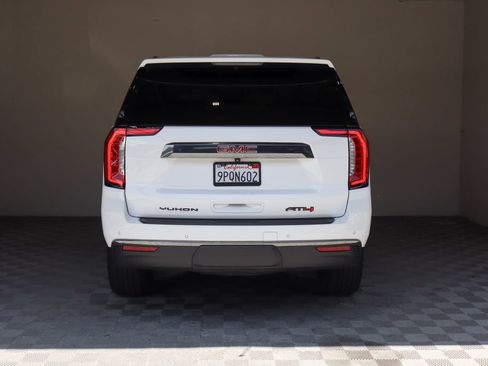 Used 2024 GMC Yukon AT4 w/ Technology Package AWD/4WD image 6