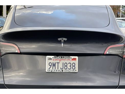 Used 2024 Tesla Model Y Standard Range image 44