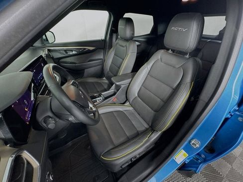 Used 2025 Chevrolet TrailBlazer ACTIV image 21