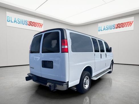 Used 2024 Chevrolet Express 2500 w/ Driver Convenience Package RWD image 3