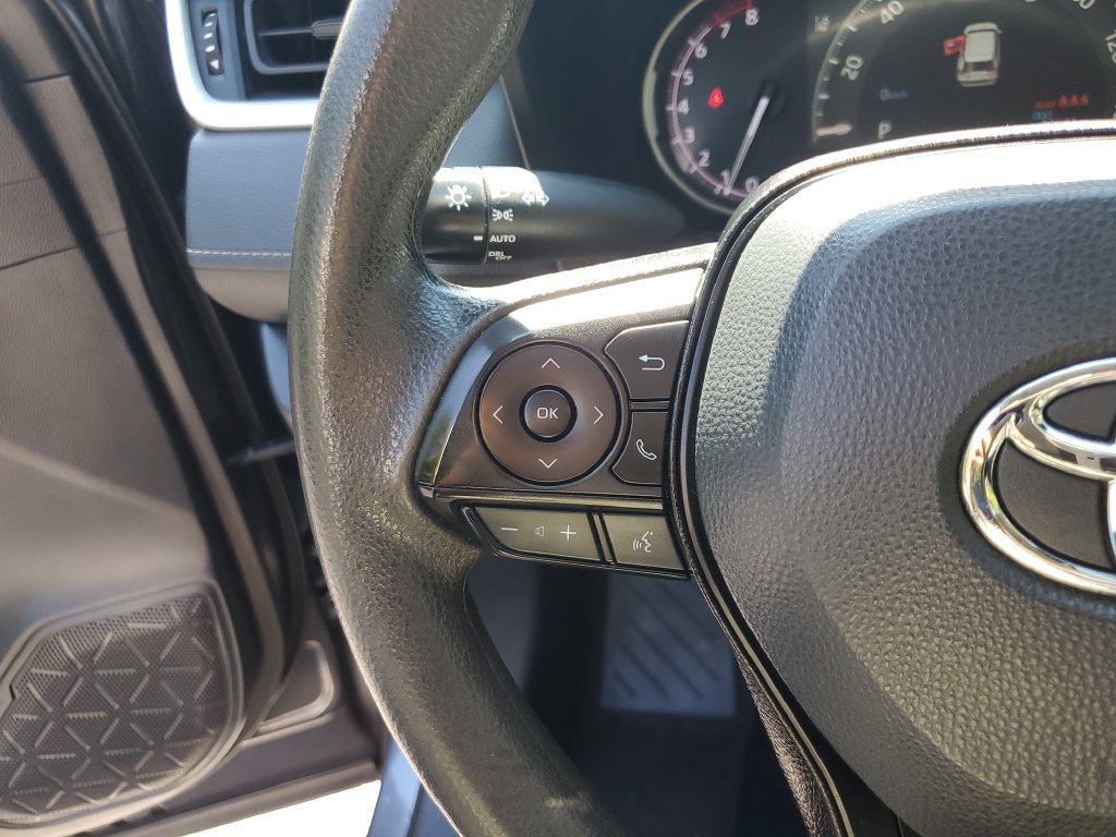 Used 2024 Toyota RAV4 XLE AWD/4WD image 28