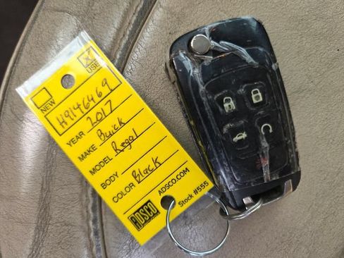 Used 2017 Buick Regal Premium FWD image 23