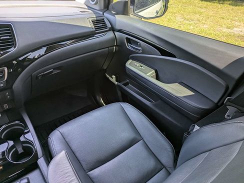 Used 2021 Honda Pilot Elite image 19