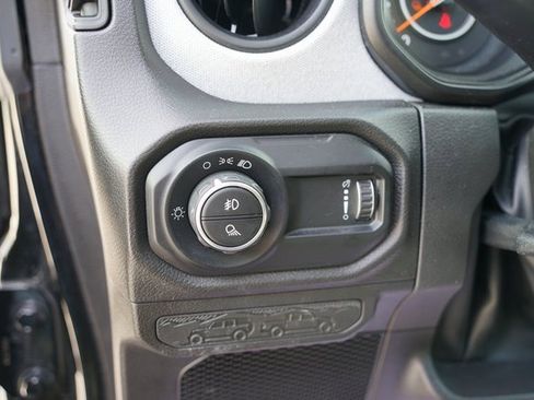 Used 2024 Jeep Gladiator Sport image 12