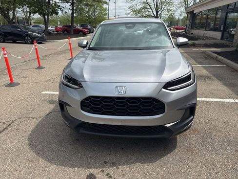 Used 2023 Honda HR-V LX image 5