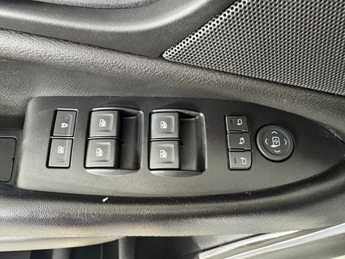Used 2019 Cadillac Escalade Luxury AWD/4WD image 15