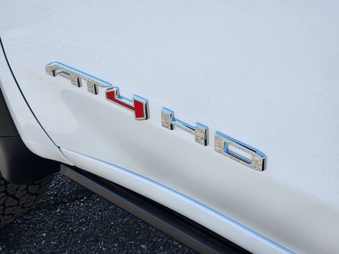 New 2025 GMC Sierra 2500 AT4 w/ AT4 Premium Plus Package image 23