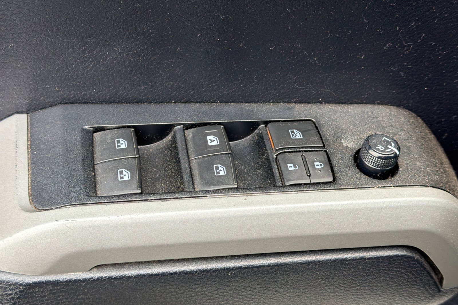 Used 2019 Toyota Tacoma SR5 RWD image 14