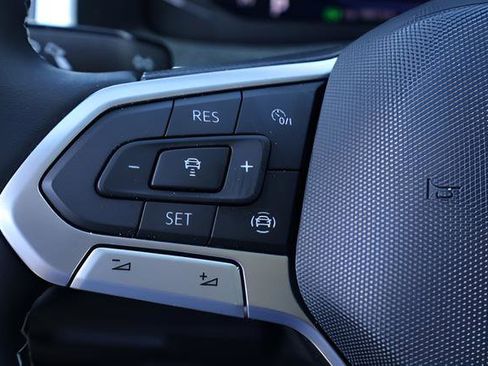 Certified 2023 Volkswagen Atlas SE w/ Panoramic Sunroof Package FWD image 24