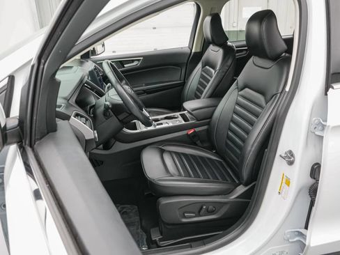 Certified 2023 Ford Edge SEL w/ Convenience Package AWD/4WD image 11