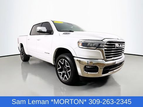 Used 2025 RAM 1500 Laramie AWD/4WD image 1