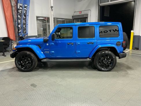 Used 2022 Jeep Wrangler Unlimited Sahara image 26
