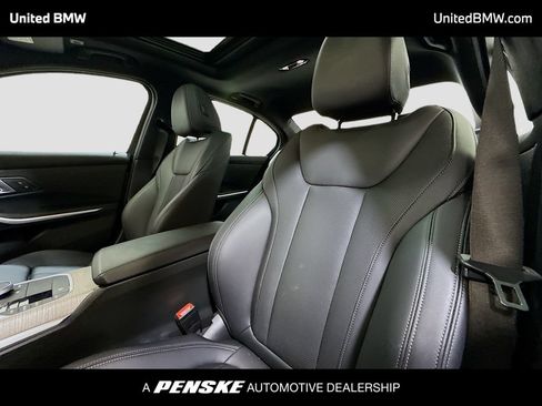 Used 2026 BMW 330i Sedan RWD image 5