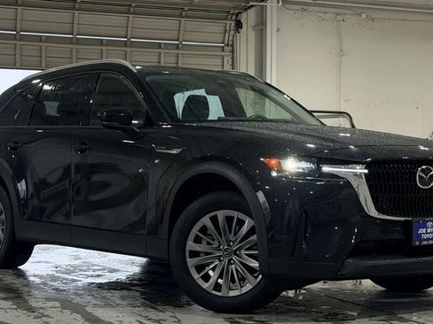 Used 2025 MAZDA CX-90 3.3 Turbo w/ Preferred Package AWD/4WD image 2