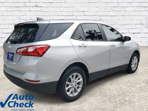 Used 2020 Chevrolet Equinox LS FWD image 4