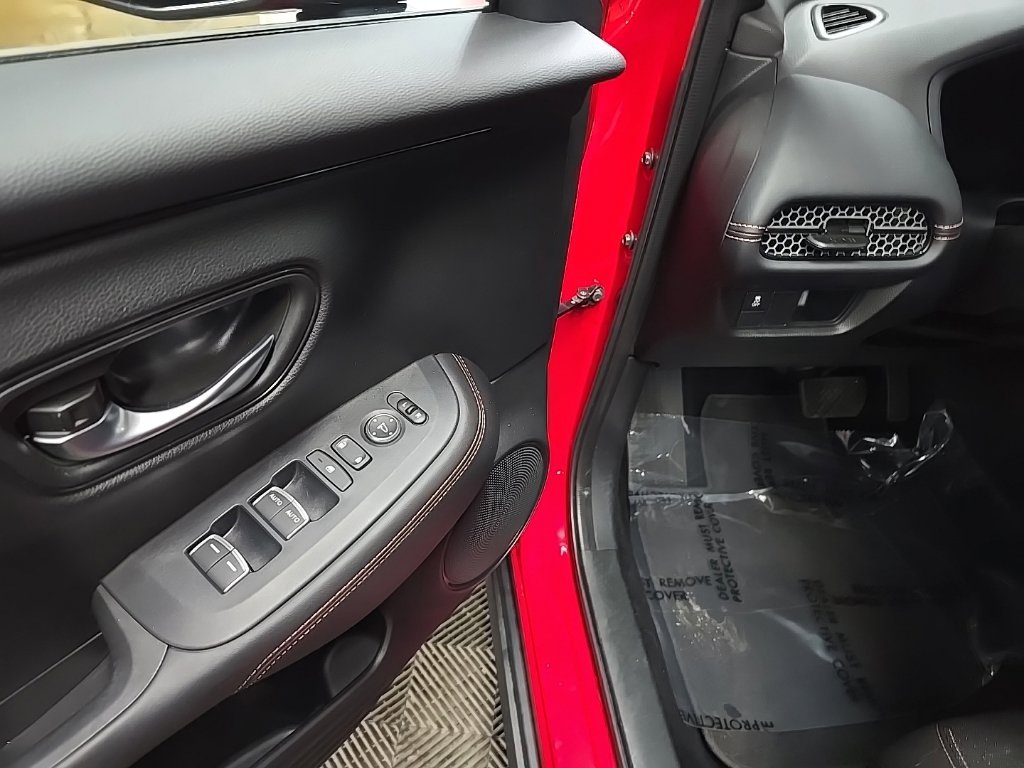 Used 2024 Honda HR-V Sport image 27