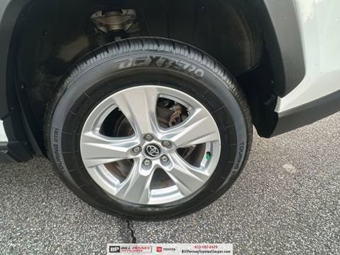 Used 2020 Toyota RAV4 XLE w/ Convenience Package image 19