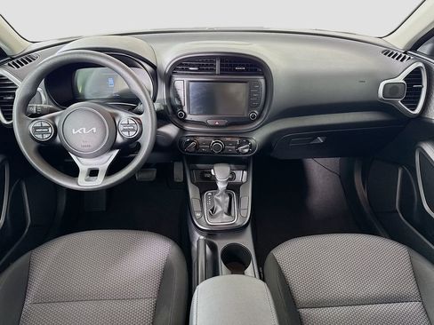 Used 2025 Kia Soul LX w/ LX Technology Package image 35