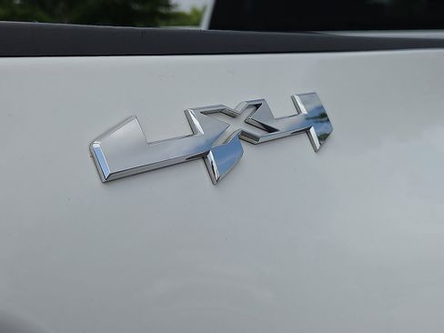 Used 2024 GMC Sierra 3500 Pro AWD/4WD image 8