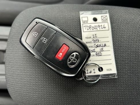 Certified 2022 Toyota Corolla Cross LE w/ Moonroof Package image 36