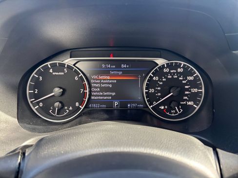 Used 2025 Nissan Altima 2.5 SV FWD image 39