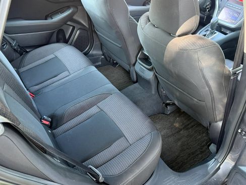 Used 2025 Subaru Outback AWD/4WD image 25