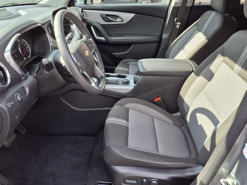 Used 2025 Chevrolet Blazer LT AWD/4WD image 14