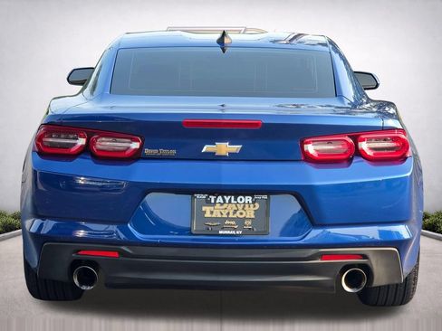 Used 2023 Chevrolet Camaro LT RWD image 6