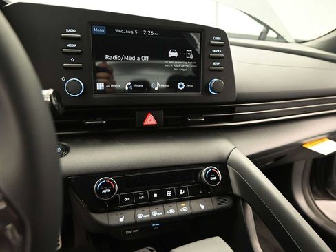 New 2026 Hyundai Elantra SEL Sport FWD image 19