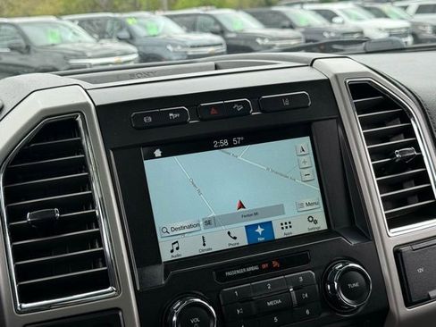 Used 2017 Ford F250 Lariat w/ Lariat Ultimate Package AWD/4WD image 3