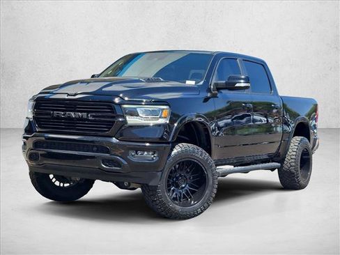 Used 2022 RAM 1500 Laramie w/ Sport Appearance Package AWD/4WD image 4