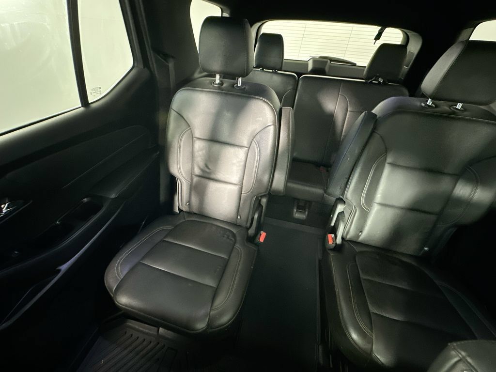 Used 2023 Chevrolet Traverse LT AWD/4WD image 12