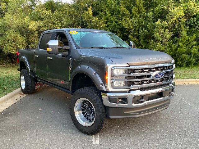 Used 2023 Ford F350 Lariat w/ Tow Technology Package AWD/4WD image 1