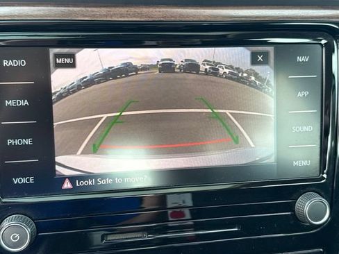 Used 2020 Volkswagen Passat 2.0T SEL FWD image 23