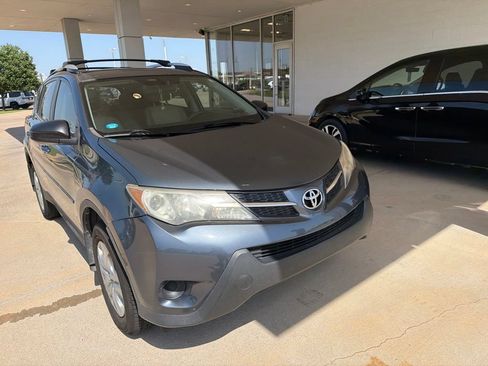 Used 2013 Toyota RAV4 LE FWD image 3