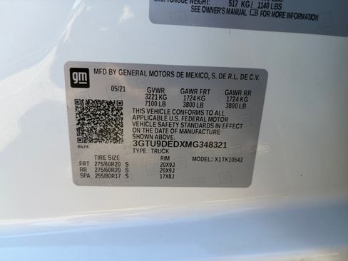 Used 2021 GMC Sierra 1500 SLT w/ SLT Premium Package AWD/4WD image 34
