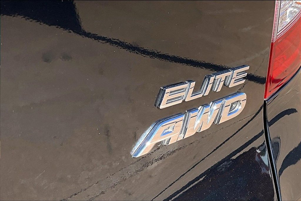 Used 2020 Honda Pilot Elite image 31