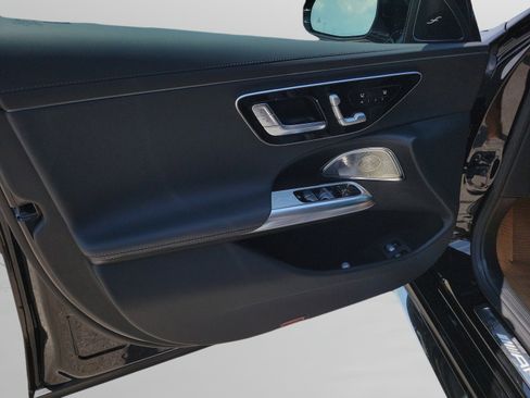 New 2026 Mercedes-Benz E 53 AMG e 4MATIC Sedan image 15