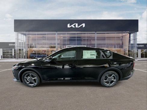 New 2025 Kia K4 LXS image 5