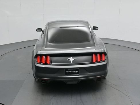 Certified 2017 Ford Mustang Coupe RWD image 38