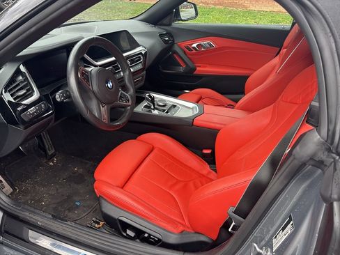 Certified 2023 BMW Z4 M40i w/ Premium Package image 10