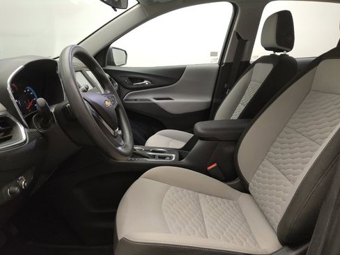 Used 2018 Chevrolet Equinox LS image 17