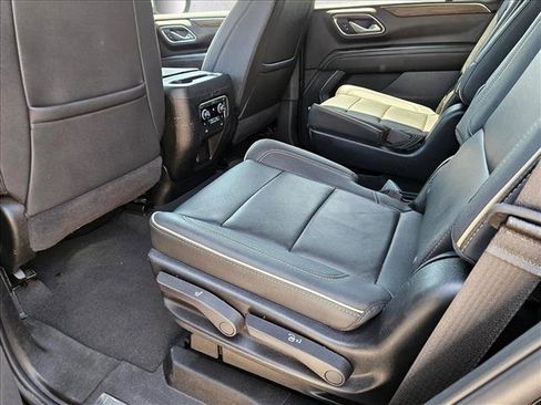 Used 2024 Chevrolet Tahoe Premier AWD/4WD image 17