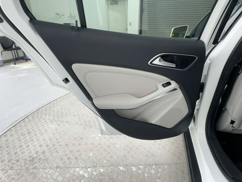 Used 2020 Mercedes-Benz GLA 250 image 26